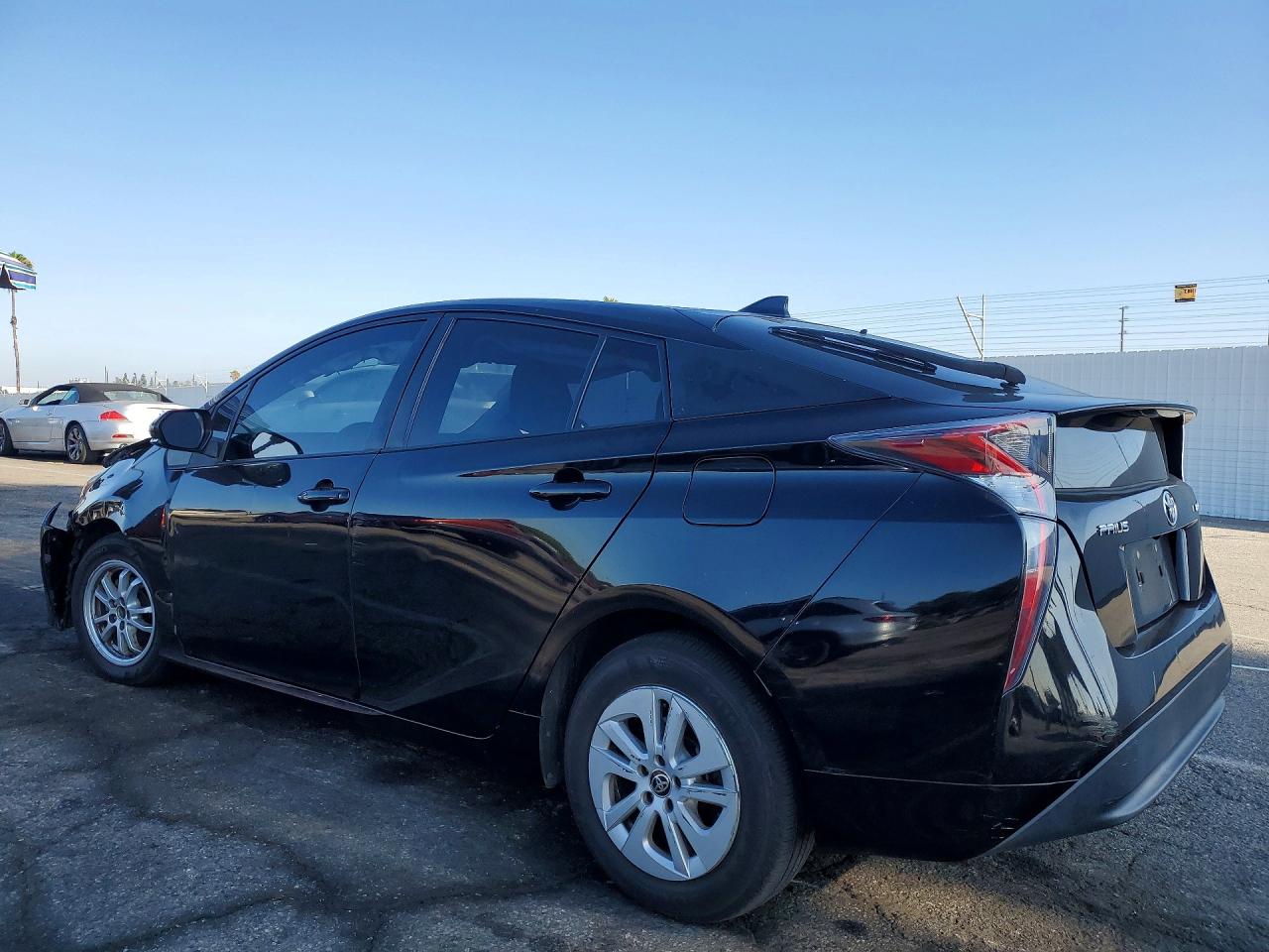 2016 TOYOTA PRIUS TWO — снимка 2