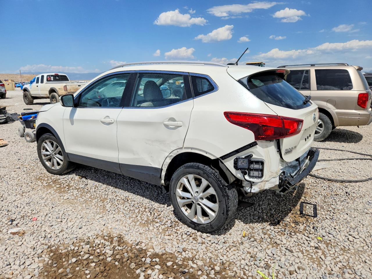 2018 NISSAN ROGUE SPORT SV — снимка 2