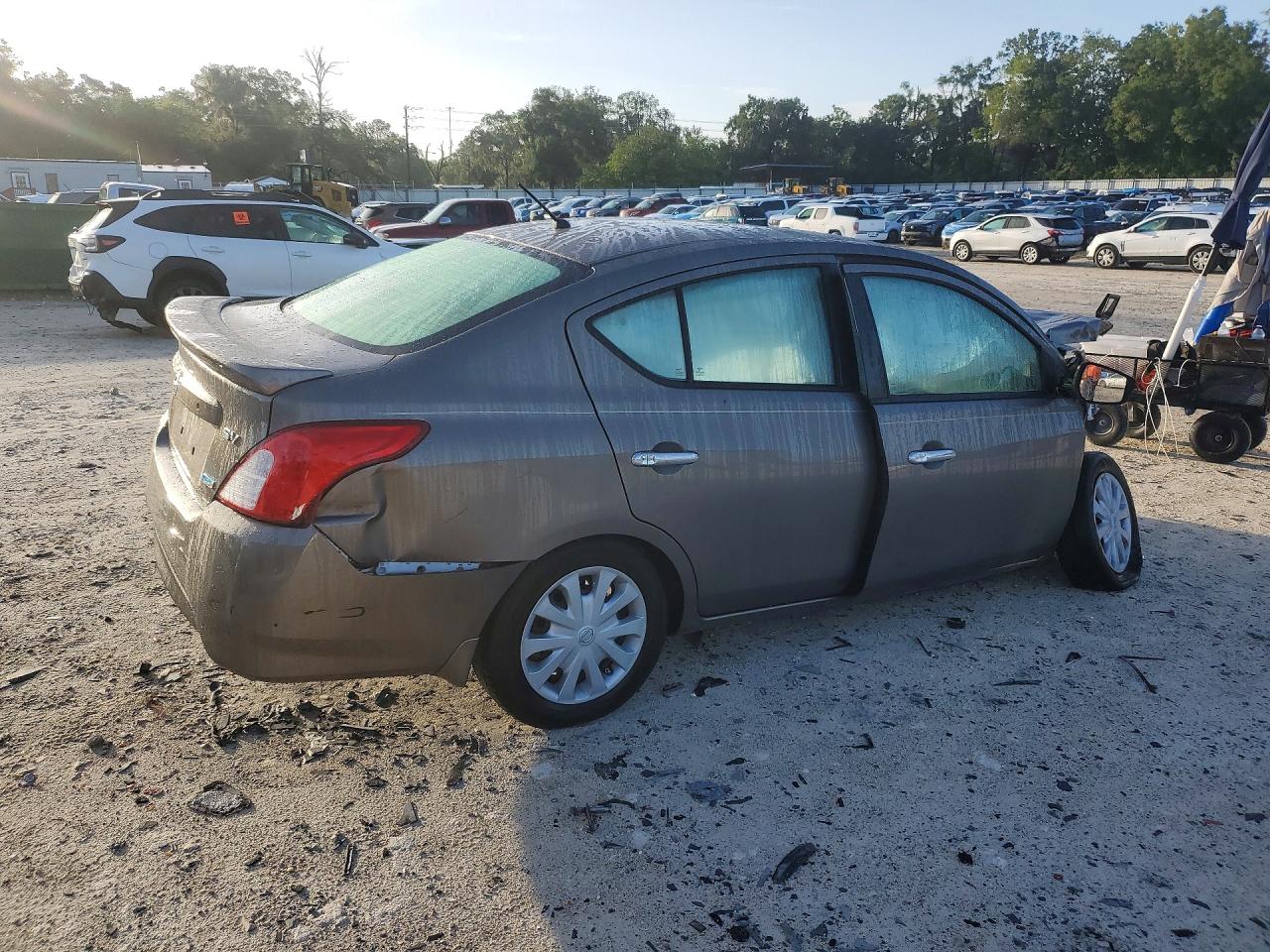 2015 NISSAN VERSA 1.6 SV — снимка 3