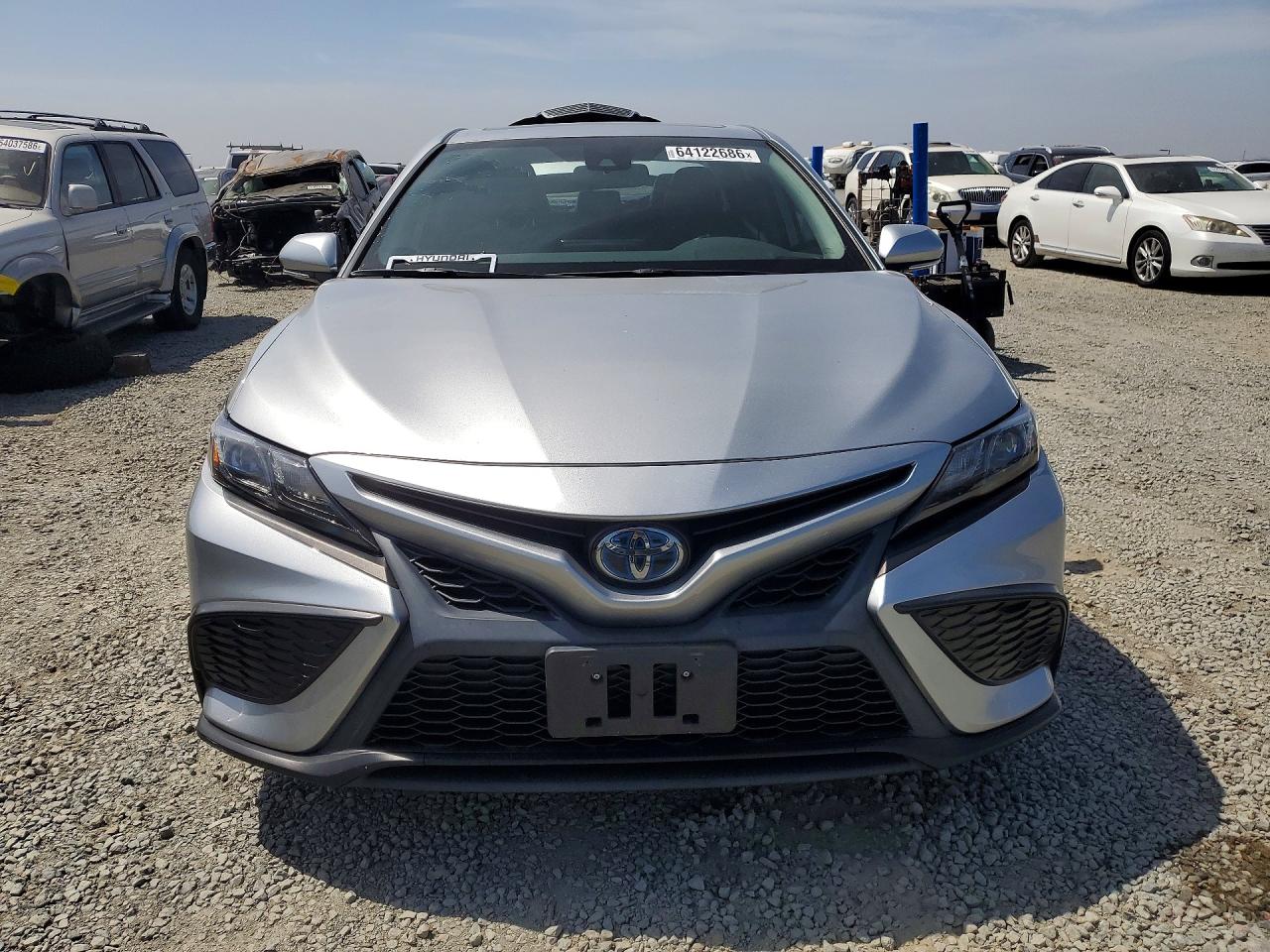 2022 TOYOTA CAMRY HYBRID SE — снимка 5