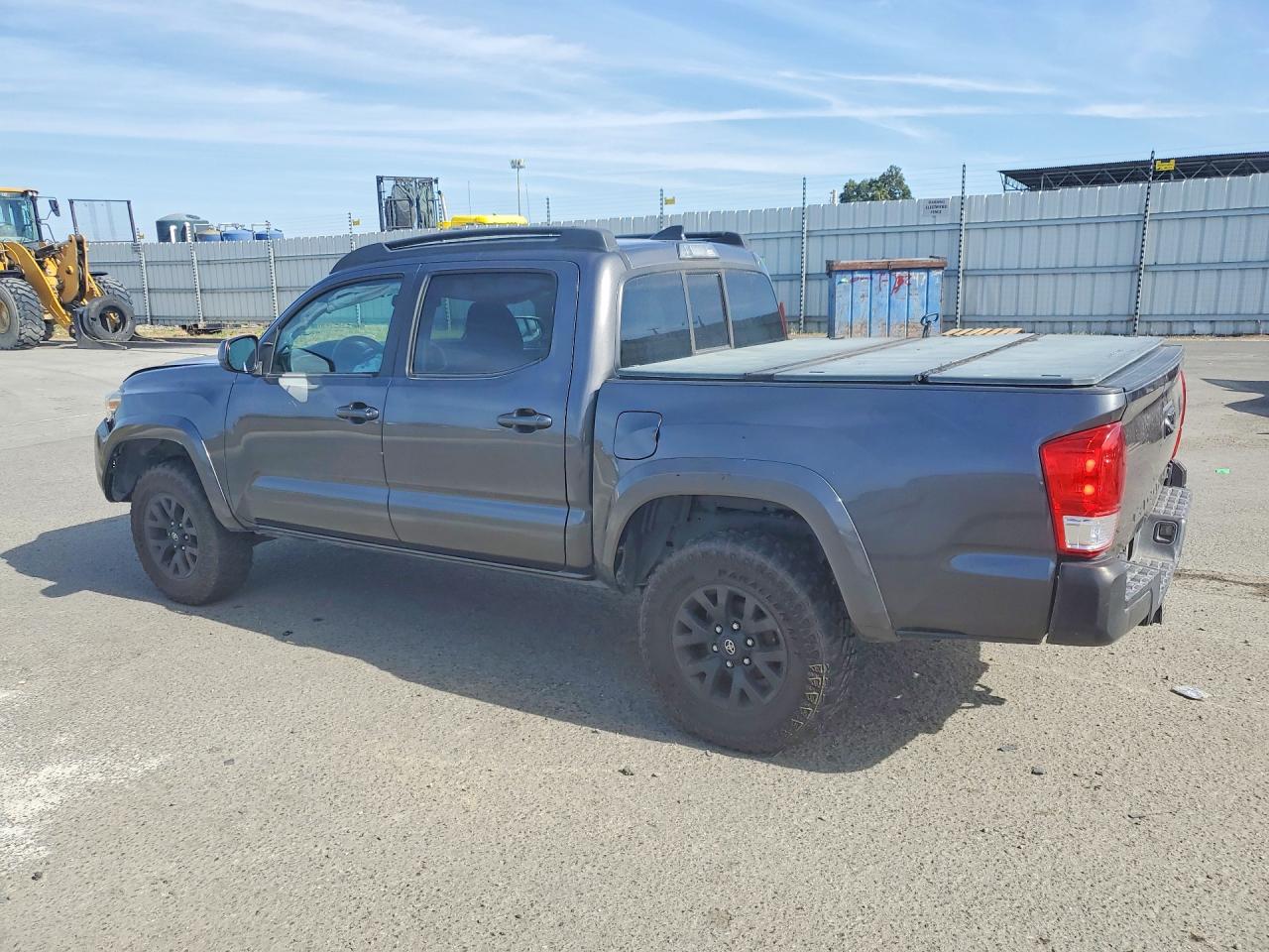 2016 TOYOTA TACOMA SR5 V6 — снимка 2