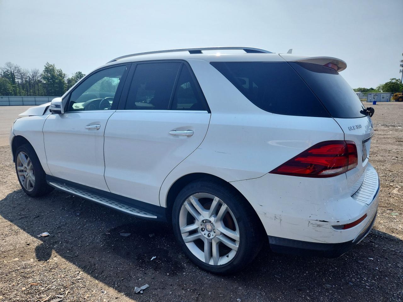 2017 MERCEDES-BENZ GLE 350 4MATIC — снимка 2