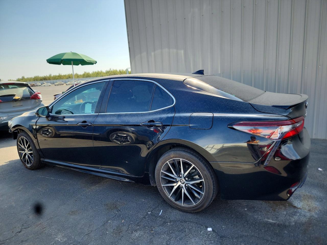 2022 TOYOTA CAMRY SE — снимка 2