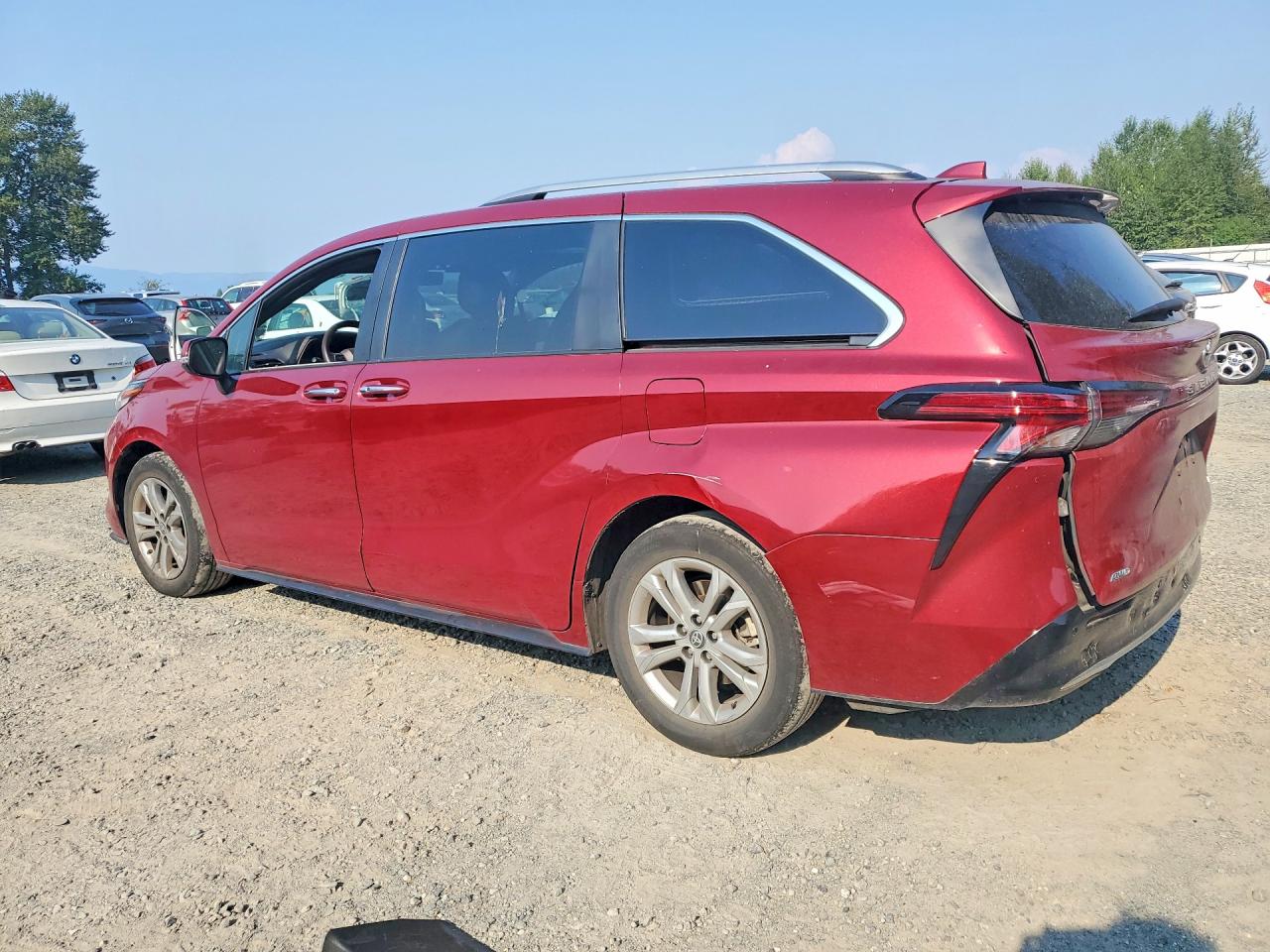 2022 TOYOTA SIENNA PLATINUM 7-PASSENGER — снимка 2
