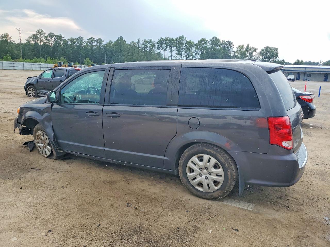 2019 DODGE GRAND CARAVAN SE — снимка 2