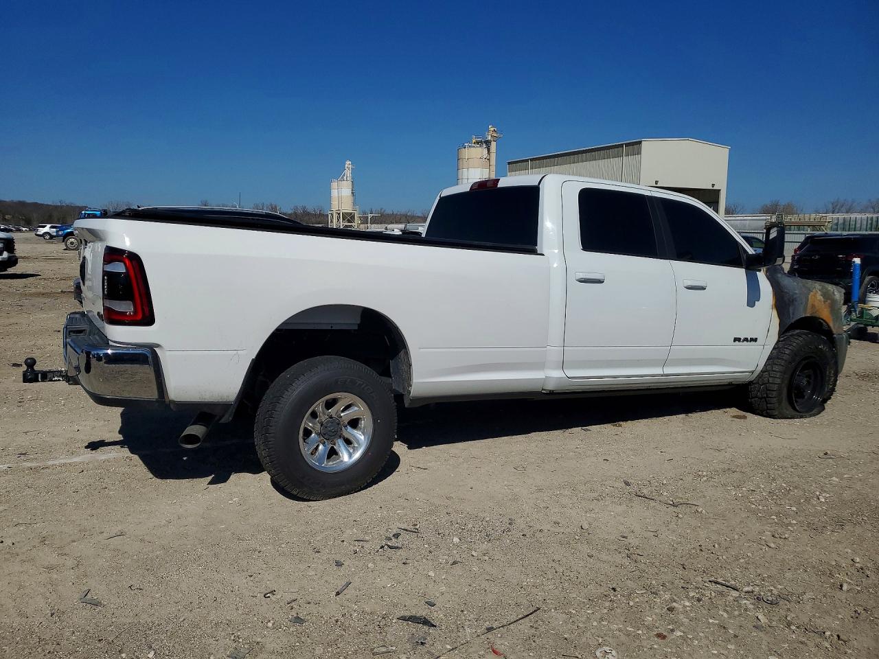 2021 RAM 2500 BIG HORN — снимка 3