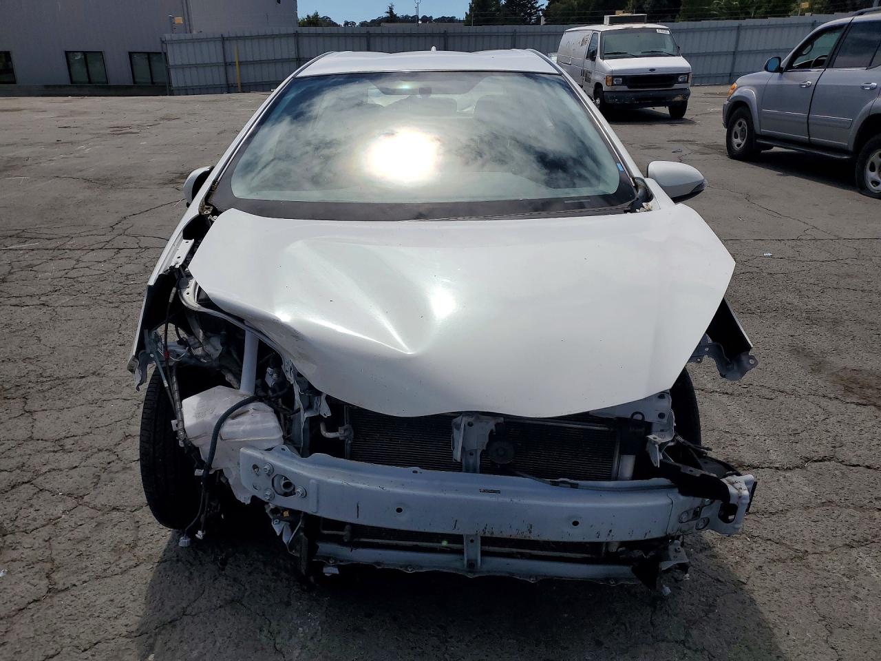 2015 TOYOTA PRIUS C TWO — снимка 5