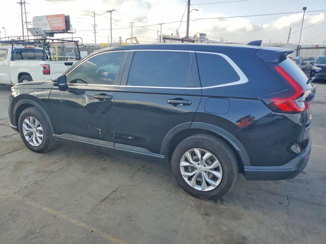 2023 HONDA CR-V LX — снимка 2