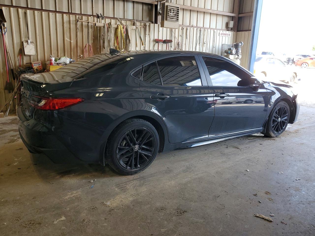 2026 TOYOTA CAMRY SE — снимка 3
