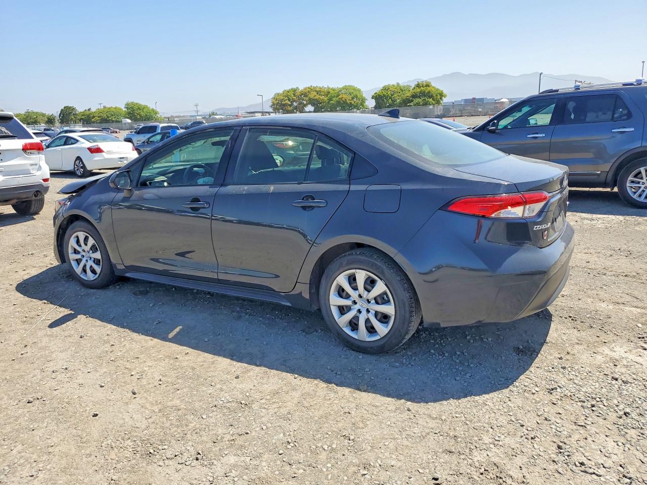 2023 TOYOTA COROLLA LE — снимка 2