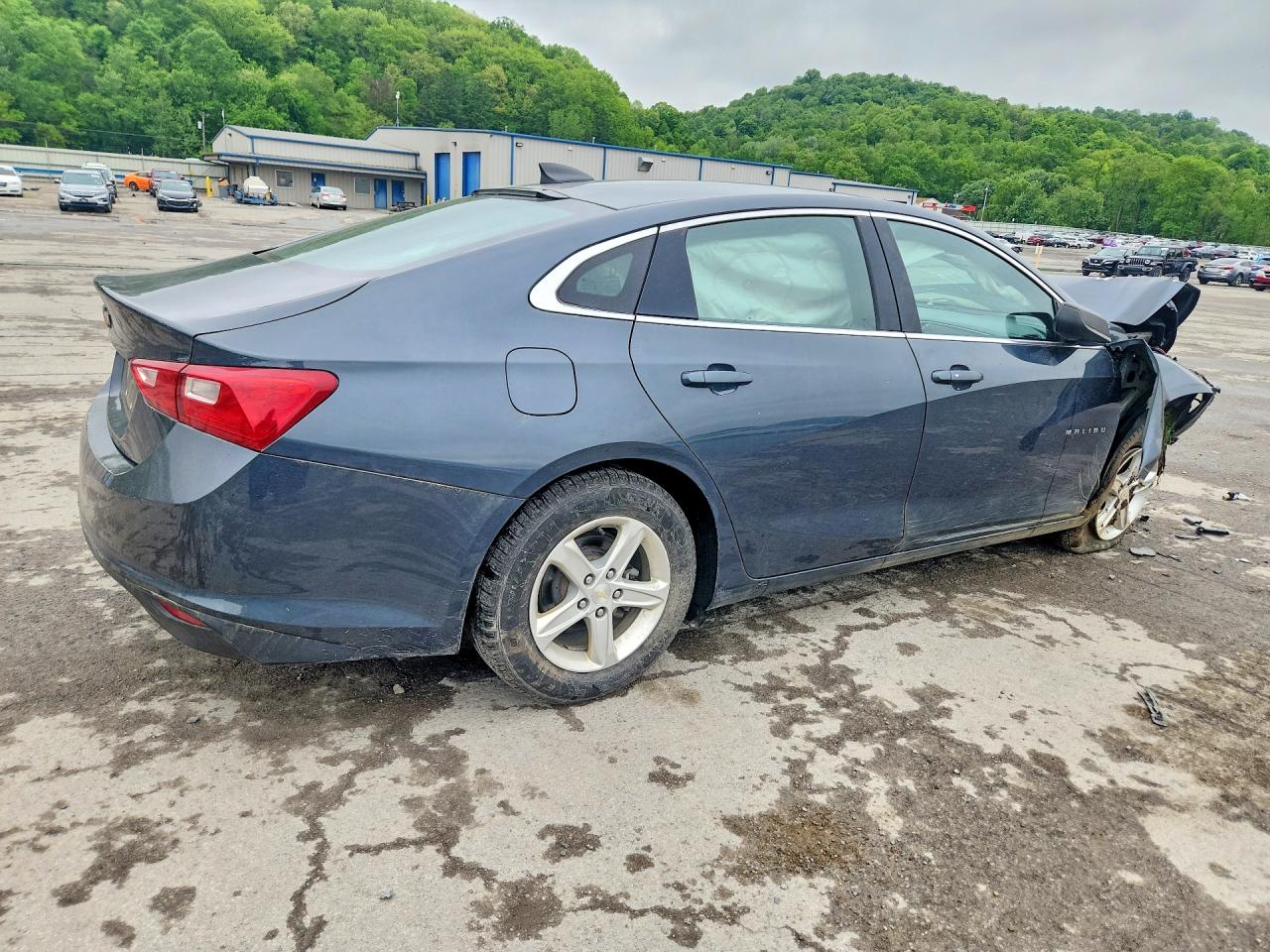 2020 CHEVROLET MALIBU LS — снимка 3