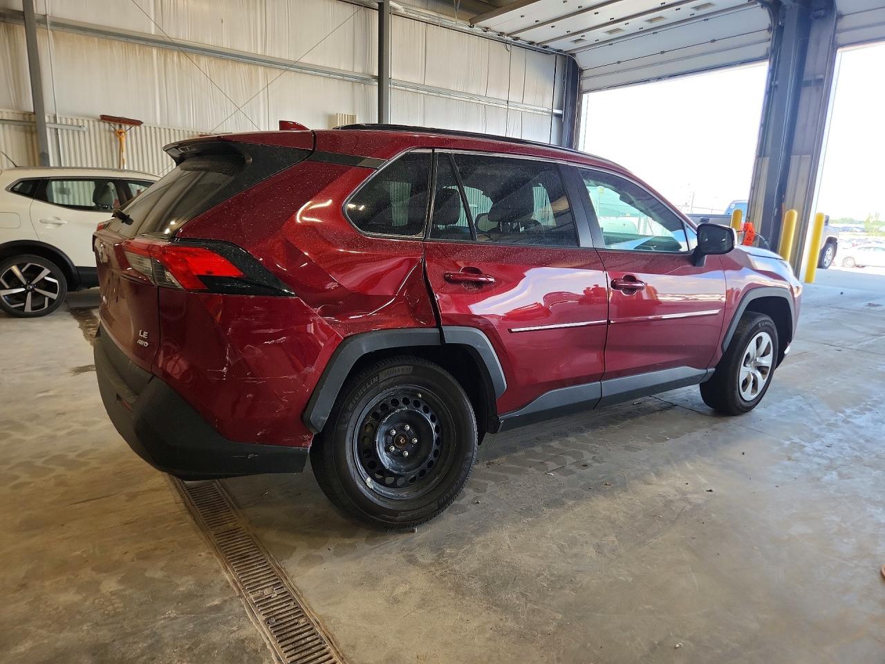 2021 TOYOTA RAV4 LE — снимка 3