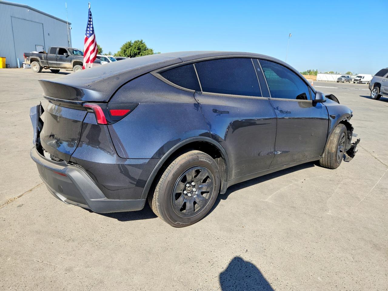 2026 TESLA MODEL Y — снимка 3