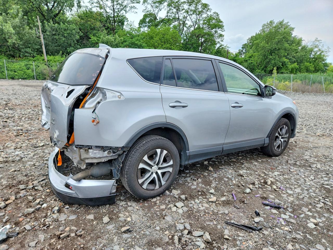 2018 TOYOTA RAV4 LE — снимка 3