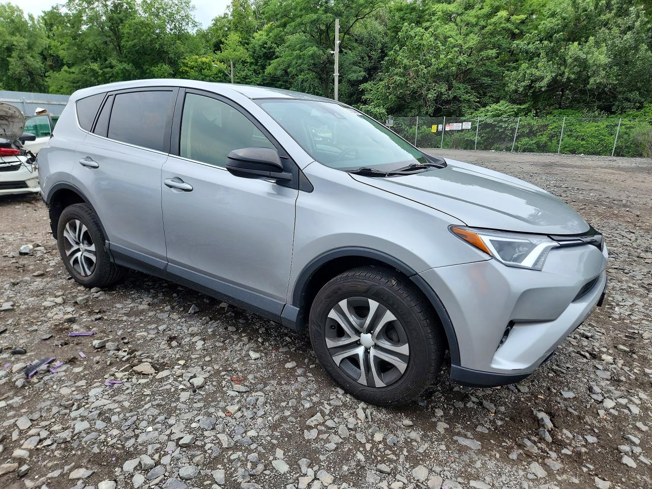 2018 TOYOTA RAV4 LE — снимка 4