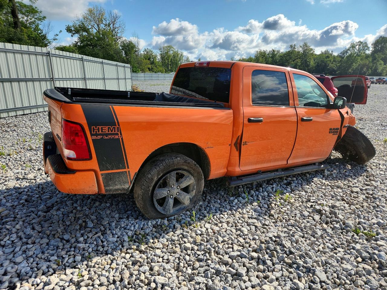 2019 RAM 1500 CLASSIC TRADESMAN — снимка 3