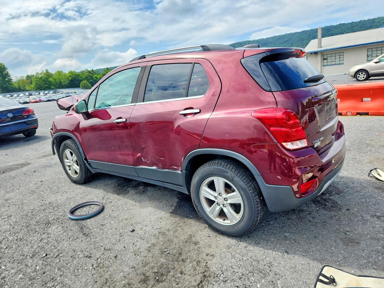 2017 CHEVROLET TRAX 1LT — снимка 2
