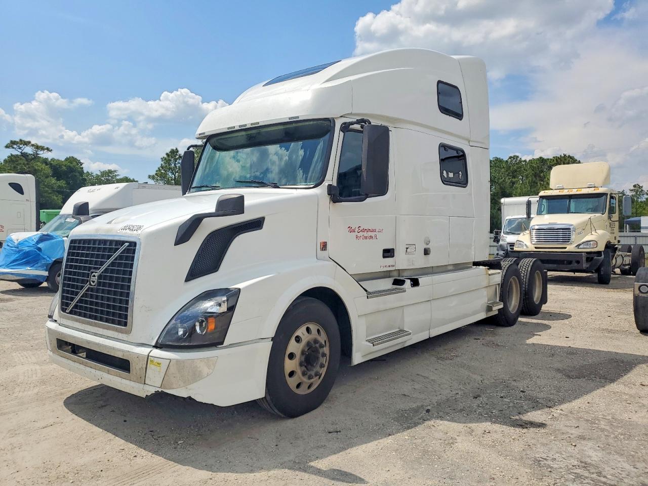 2017 VOLVO VN VNL — снимка 2