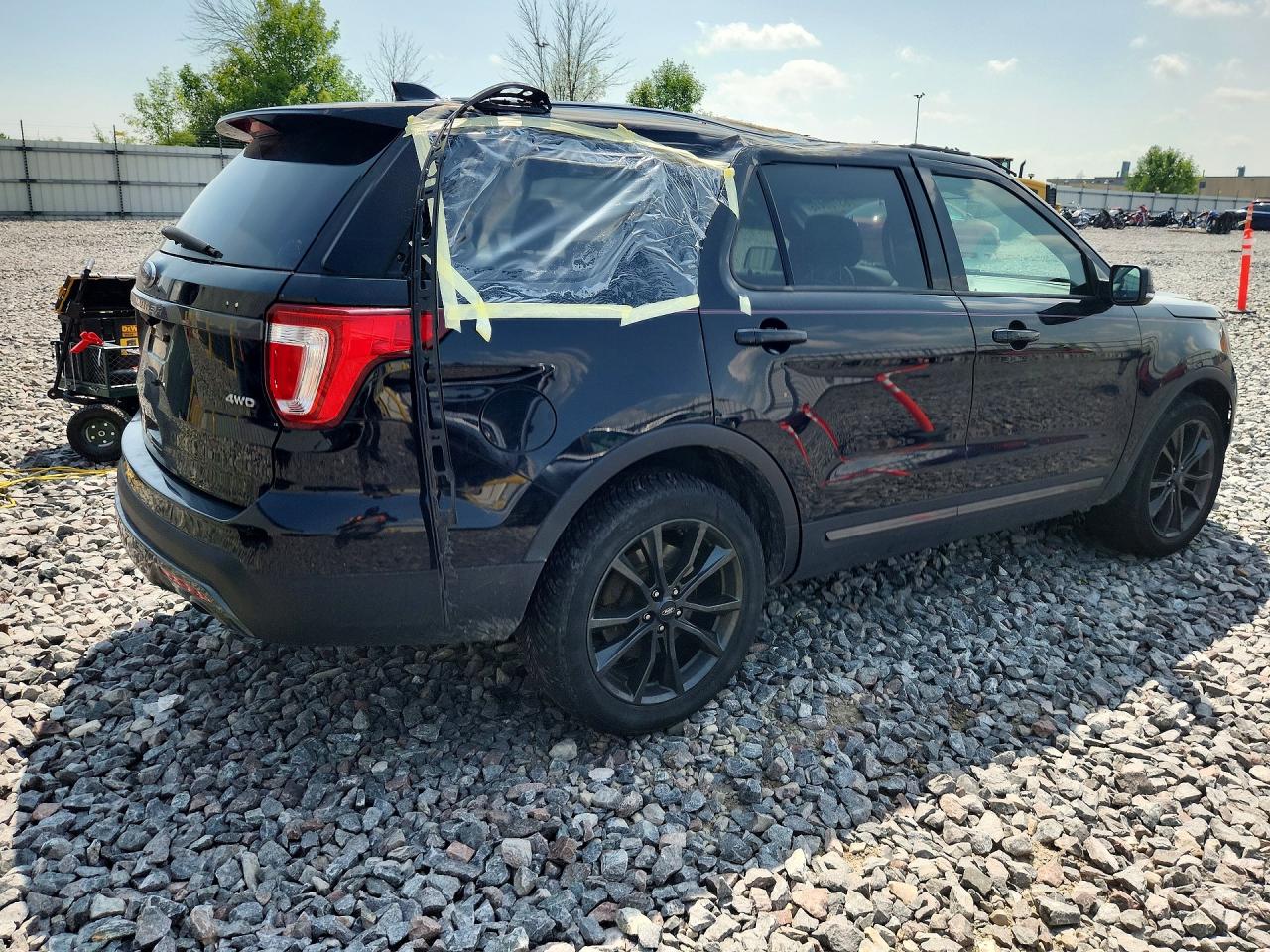 2017 FORD EXPLORER XLT — снимка 3
