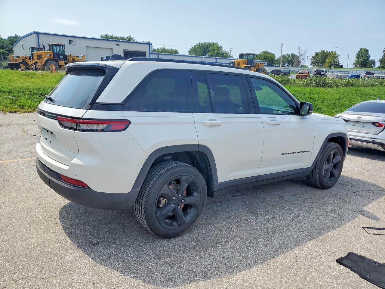 2022 JEEP GRAND CHEROKEE LAREDO — снимка 3