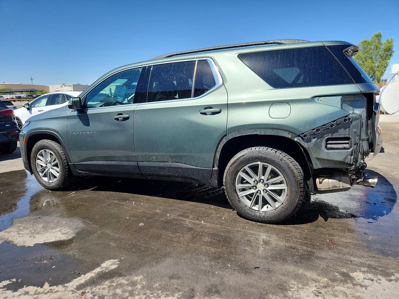 2023 CHEVROLET TRAVERSE LT — снимка 2