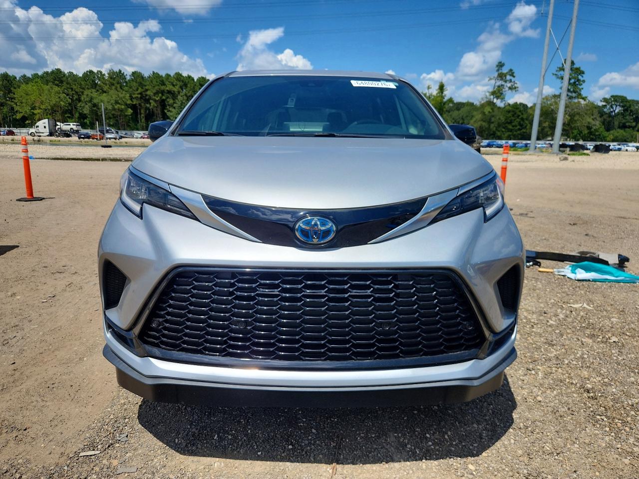 2022 TOYOTA SIENNA XSE — снимка 5