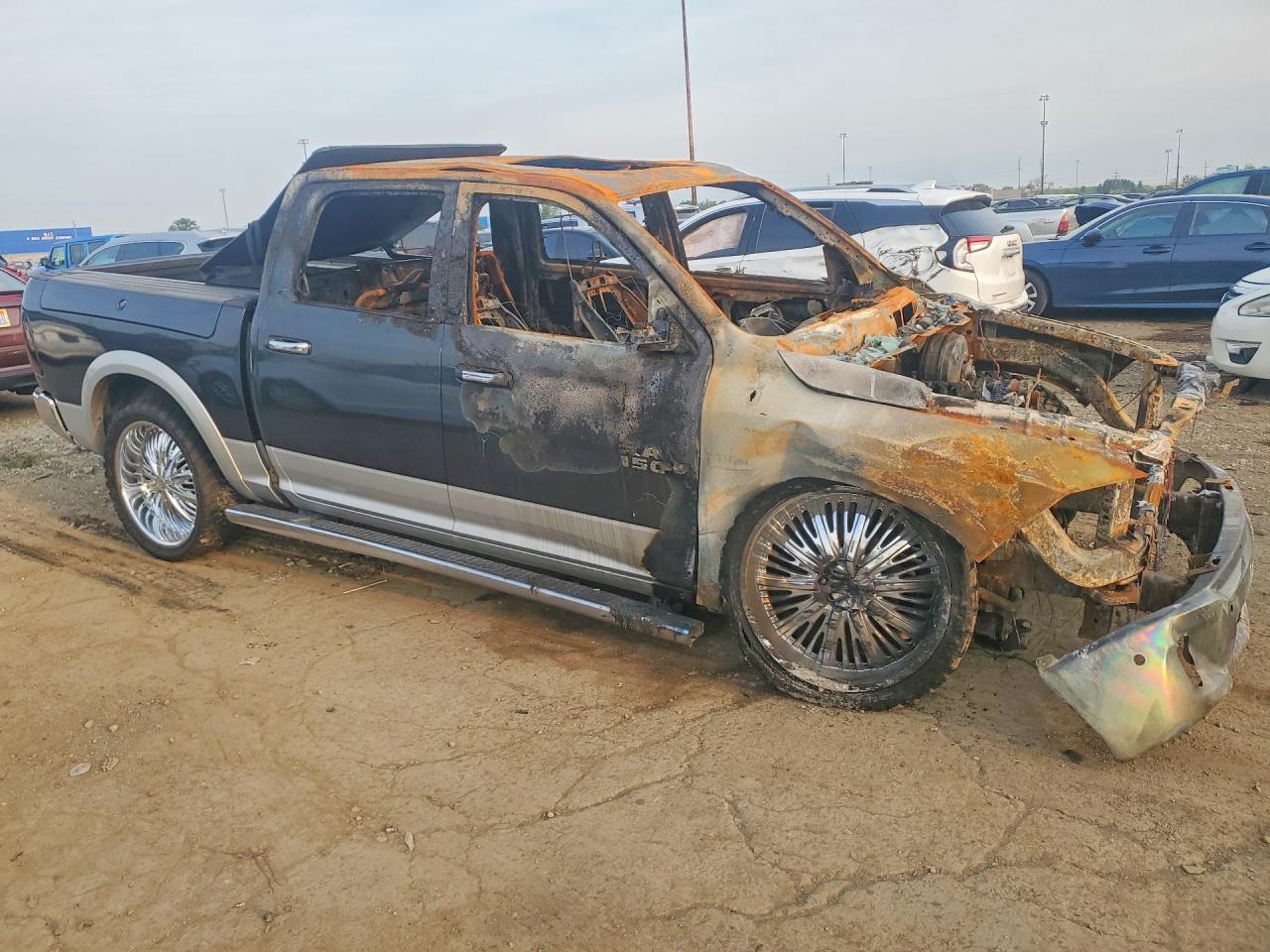2015 RAM 1500 LARAMIE — снимка 4
