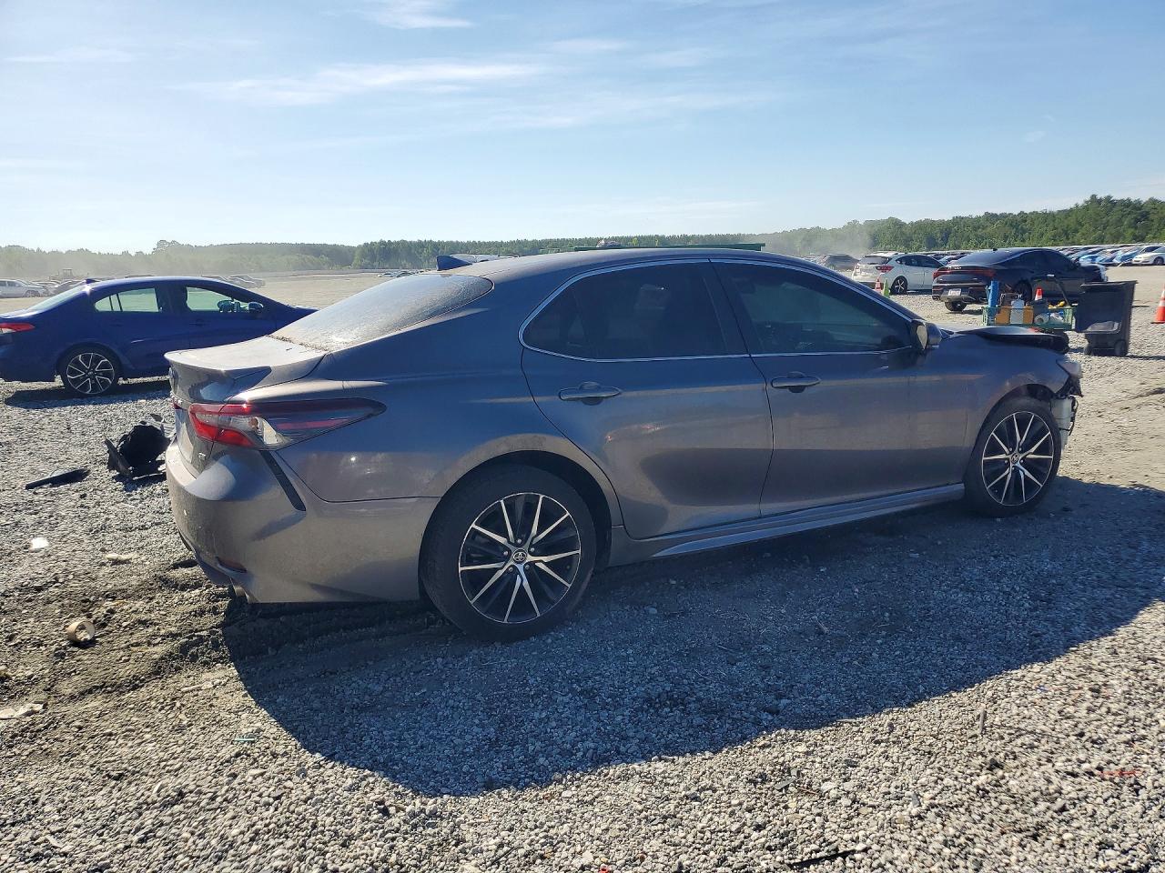 2022 TOYOTA CAMRY SE — снимка 3