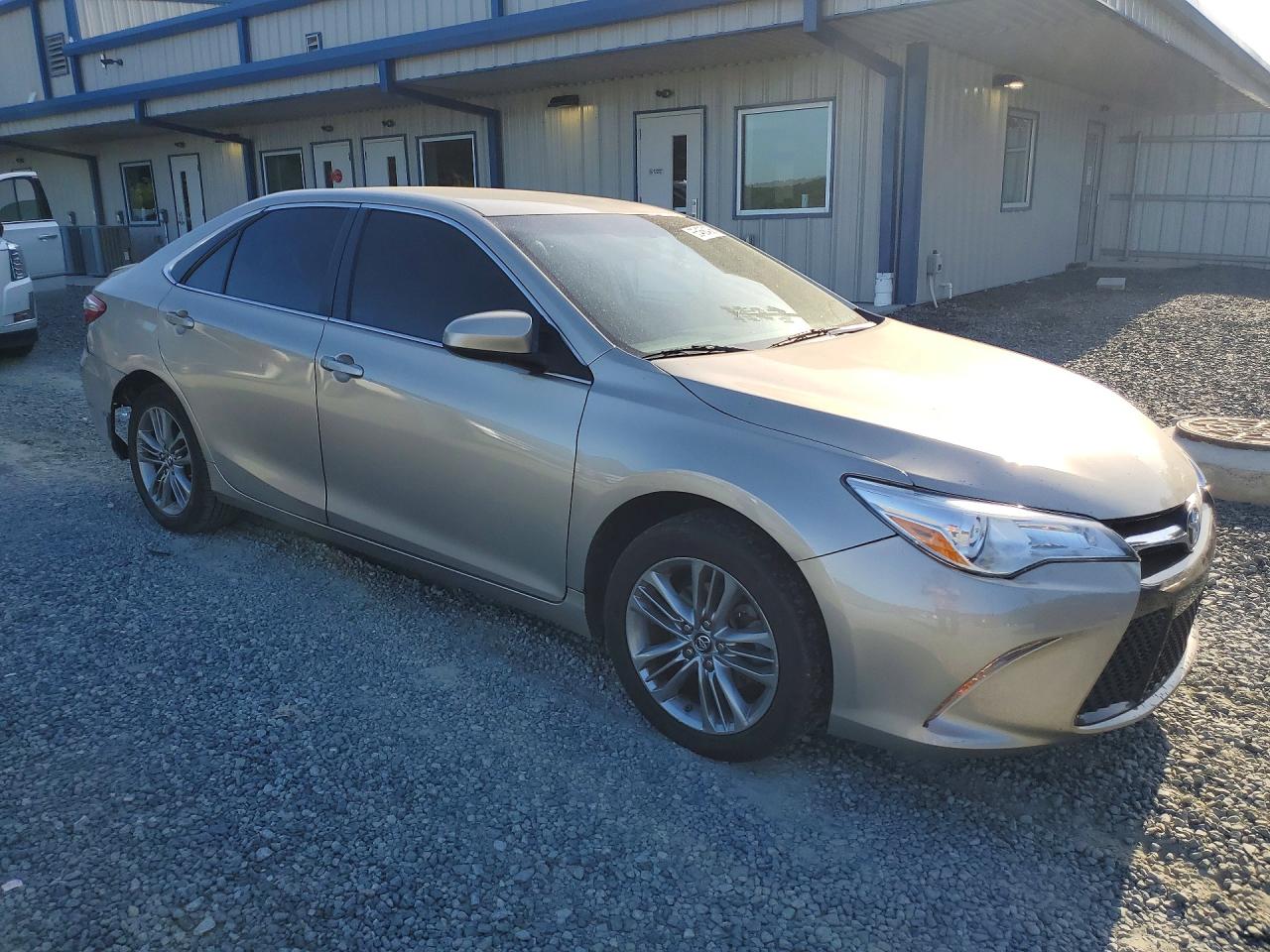 2017 TOYOTA CAMRY SE — снимка 4