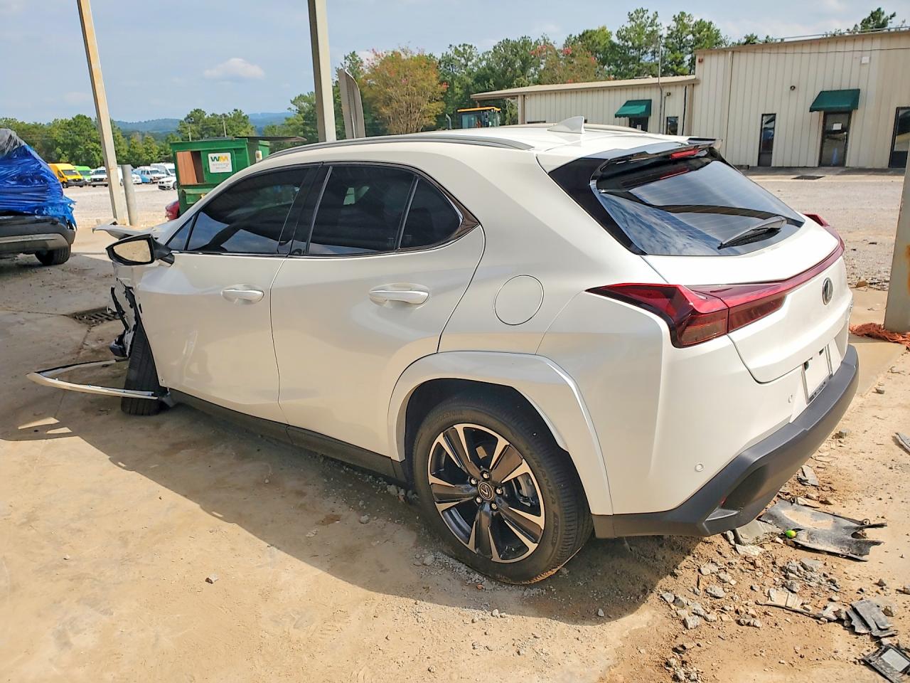 2025 LEXUS UX 300H PREMIUM — снимка 2