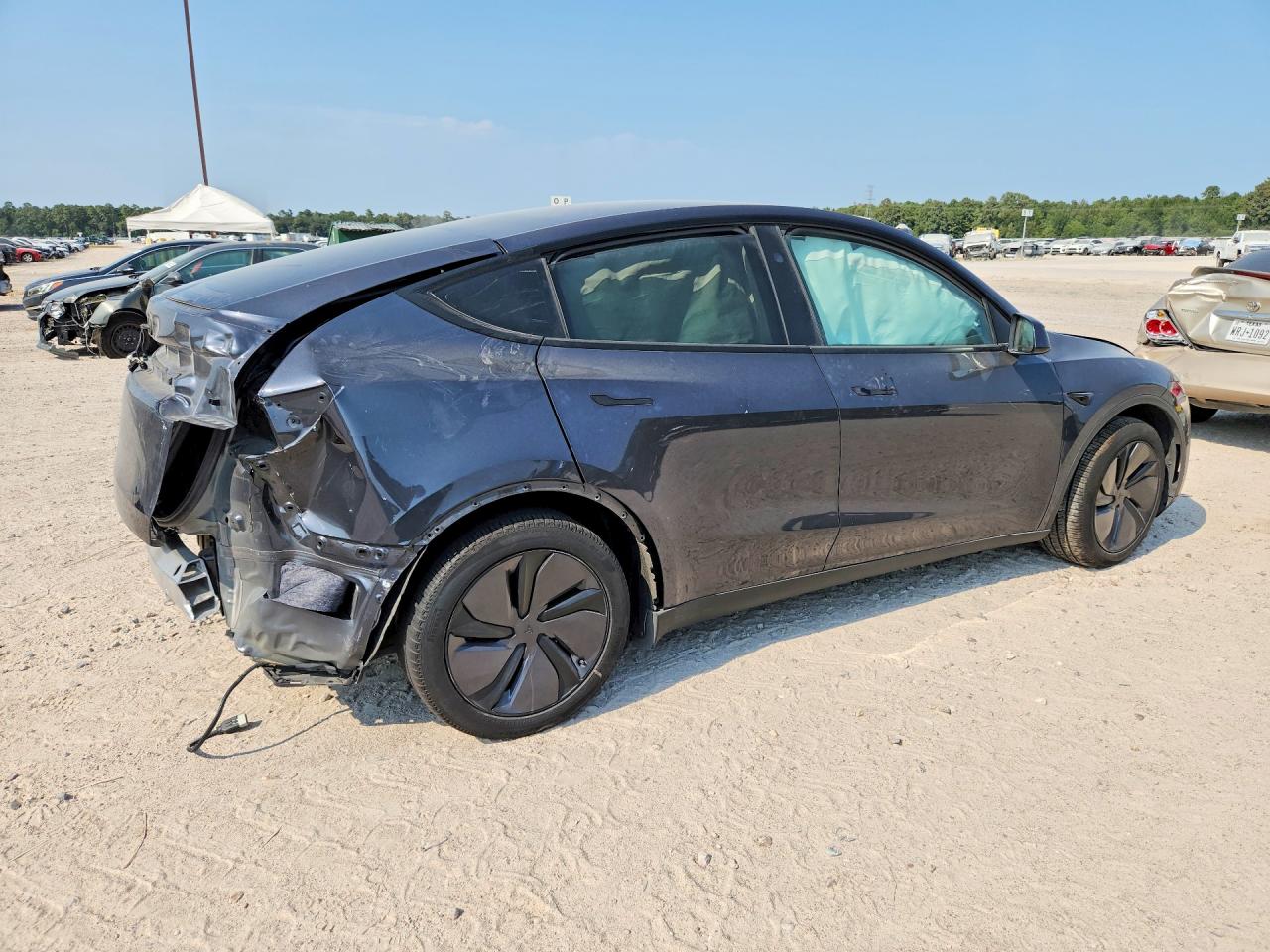 2026 TESLA MODEL Y — снимка 3