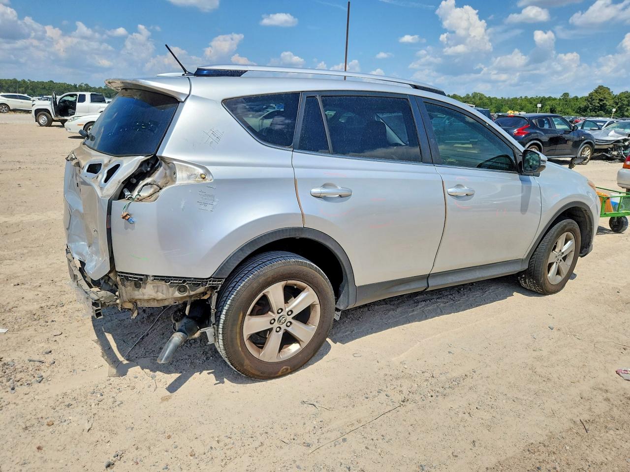 2015 TOYOTA RAV4 XLE — снимка 3