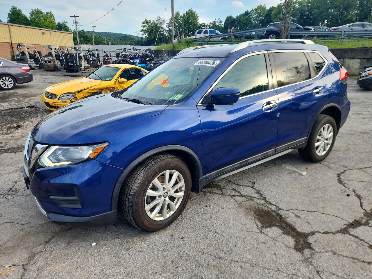 2017 NISSAN ROGUE SV