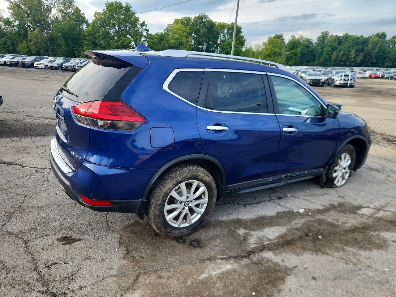 2017 NISSAN ROGUE SV — снимка 3