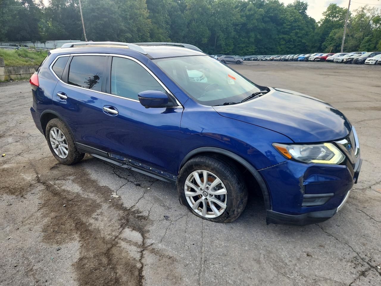 2017 NISSAN ROGUE SV — снимка 4