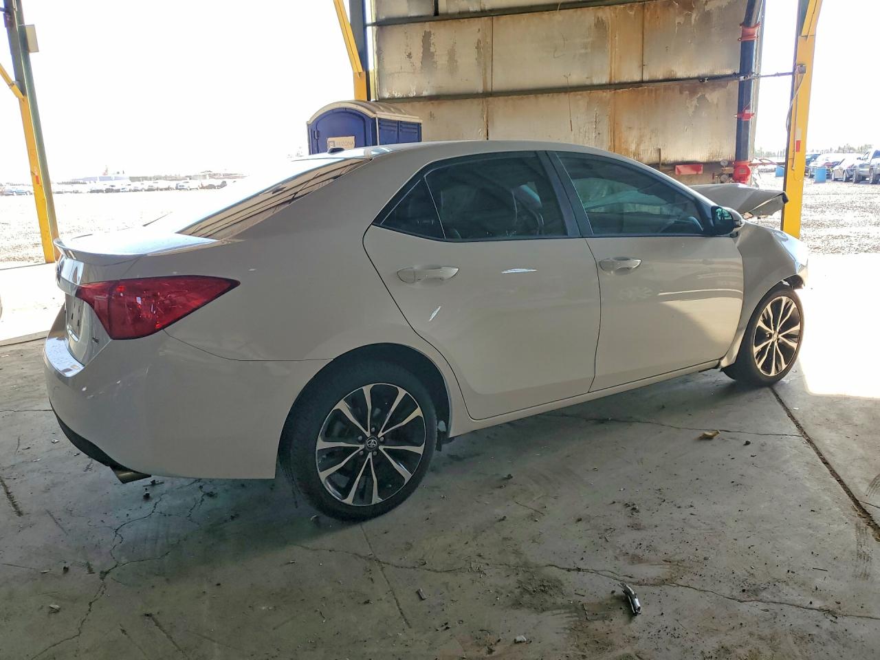 2018 TOYOTA COROLLA SE — снимка 3