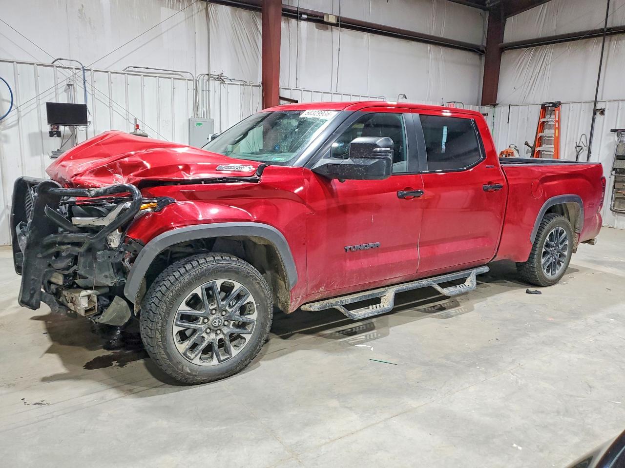 2025 TOYOTA TUNDRA CREWMAX LIMITED