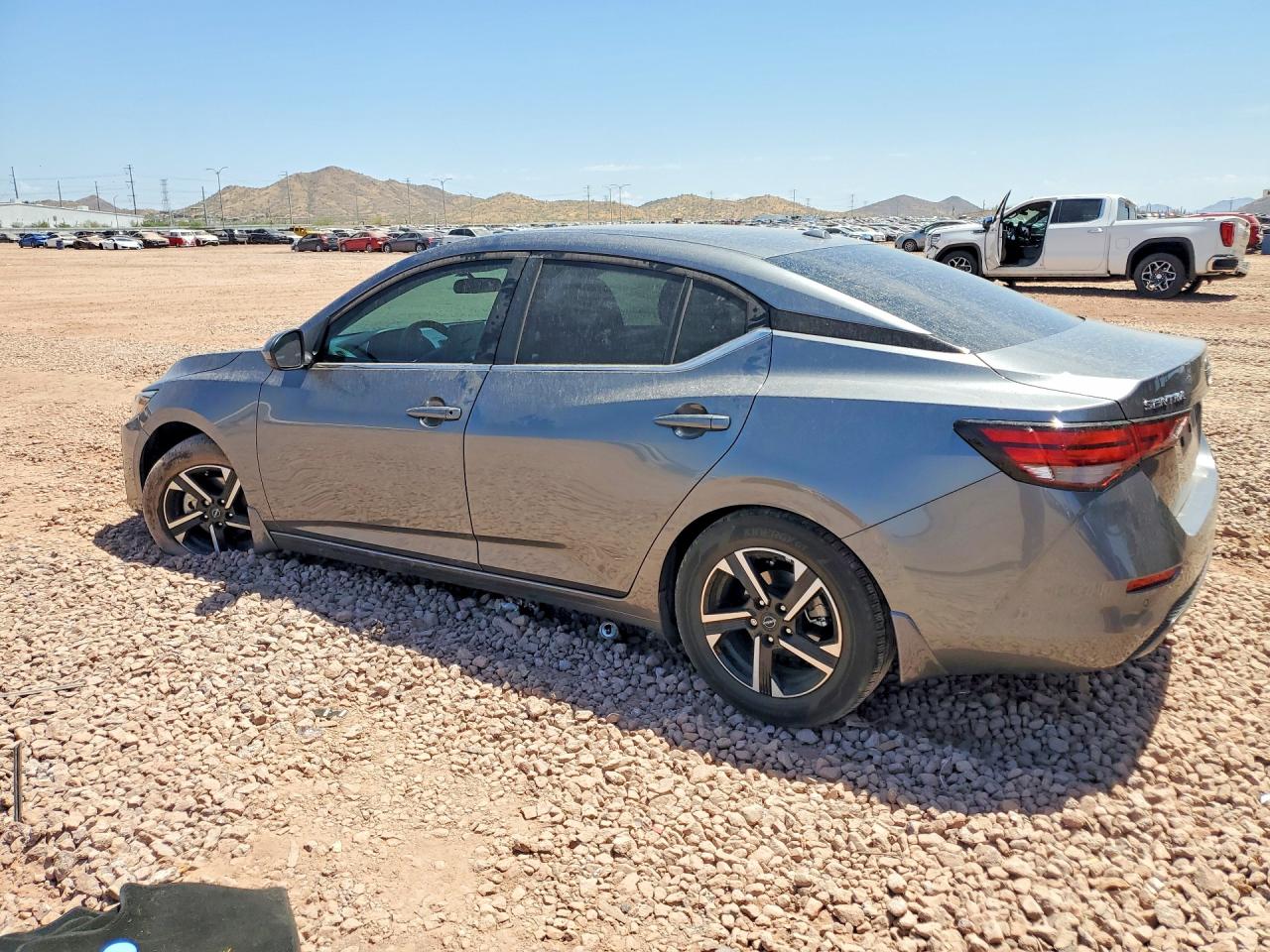 2024 NISSAN SENTRA SV — снимка 2