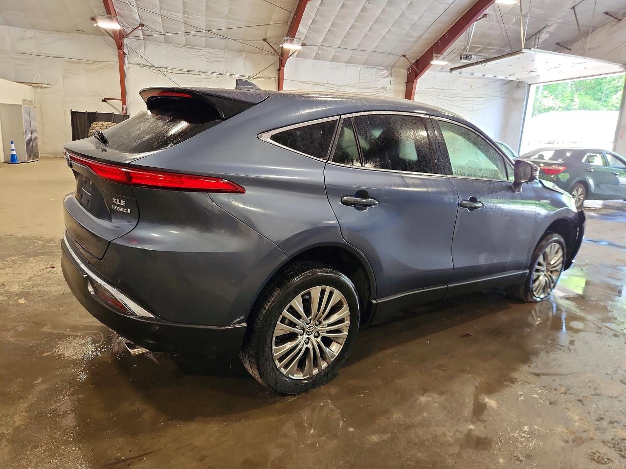 2021 TOYOTA VENZA XLE — снимка 3