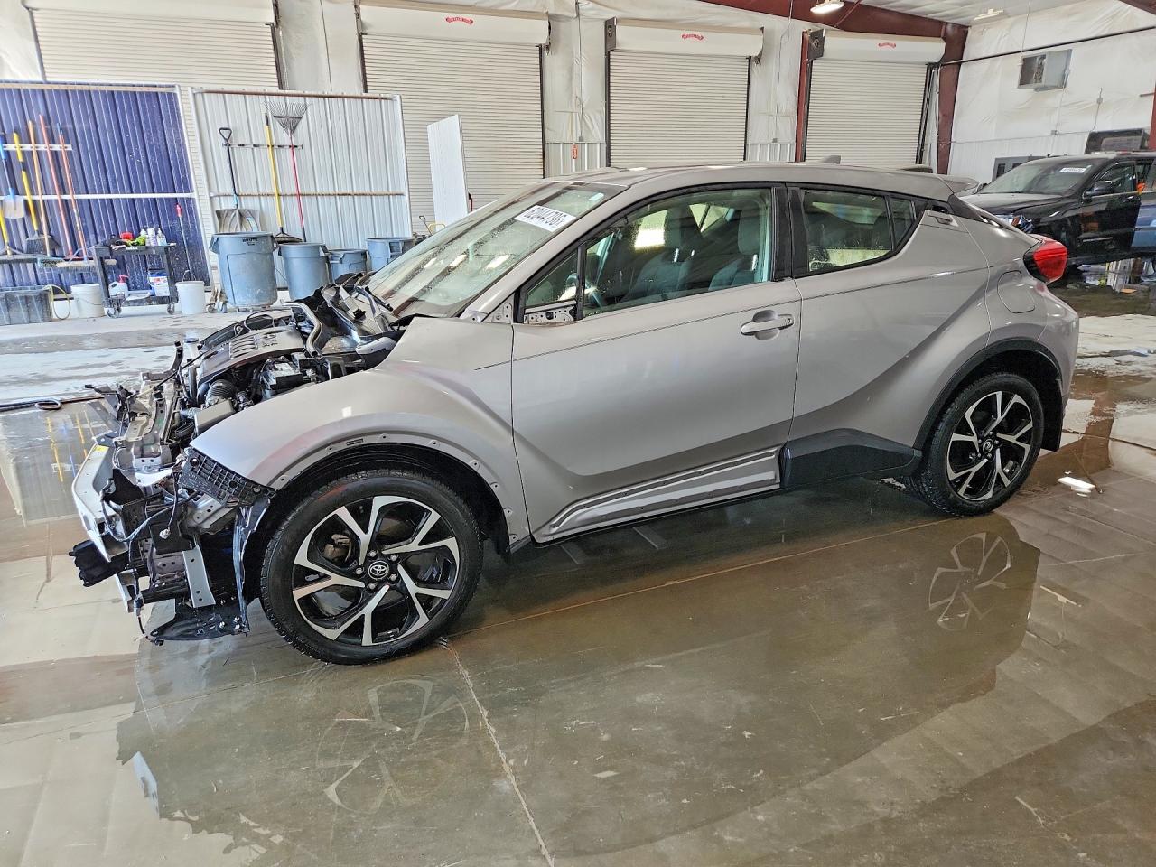 2018 TOYOTA C-HR XLE PREMIUM