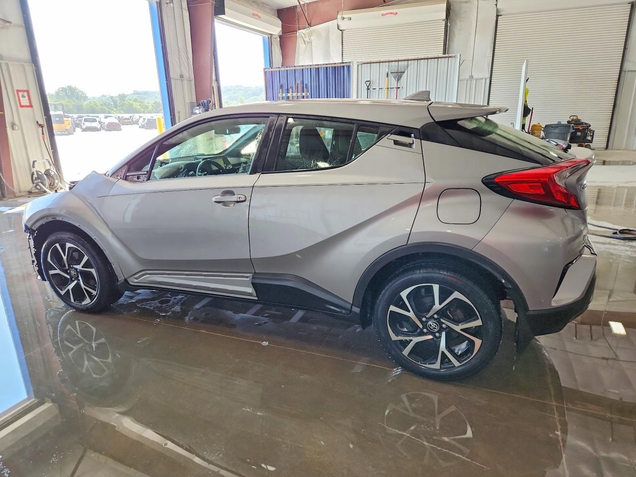 2018 TOYOTA C-HR XLE PREMIUM — снимка 2