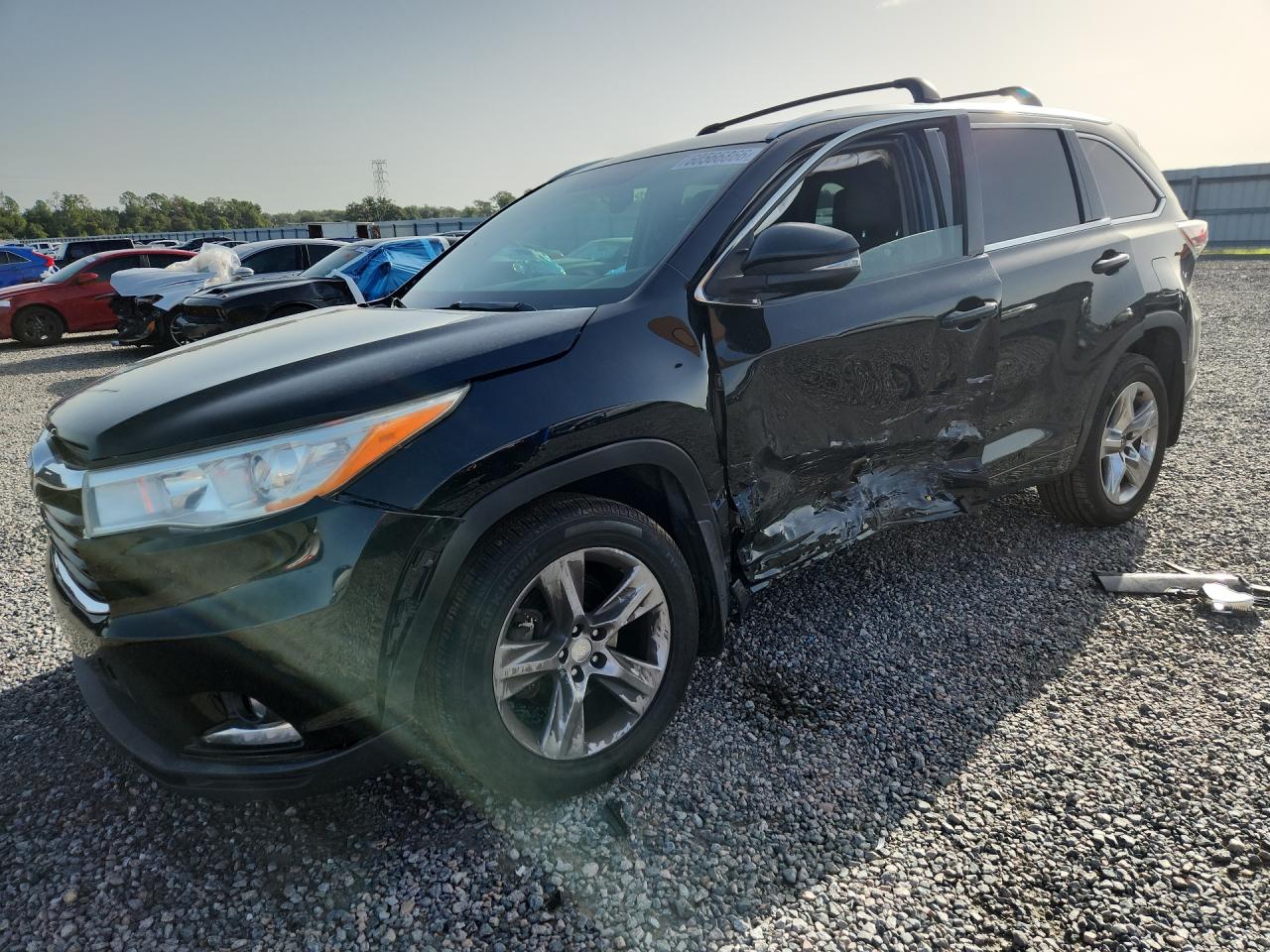 2016 TOYOTA HIGHLANDER LIMITED