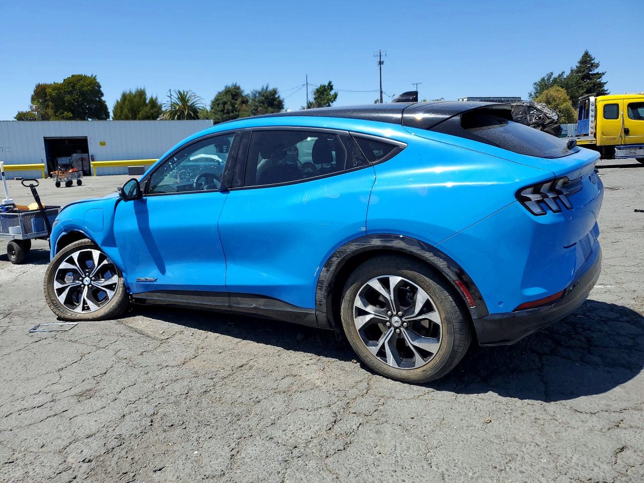 2023 FORD MUSTANG MACH-E PREMIUM — снимка 2
