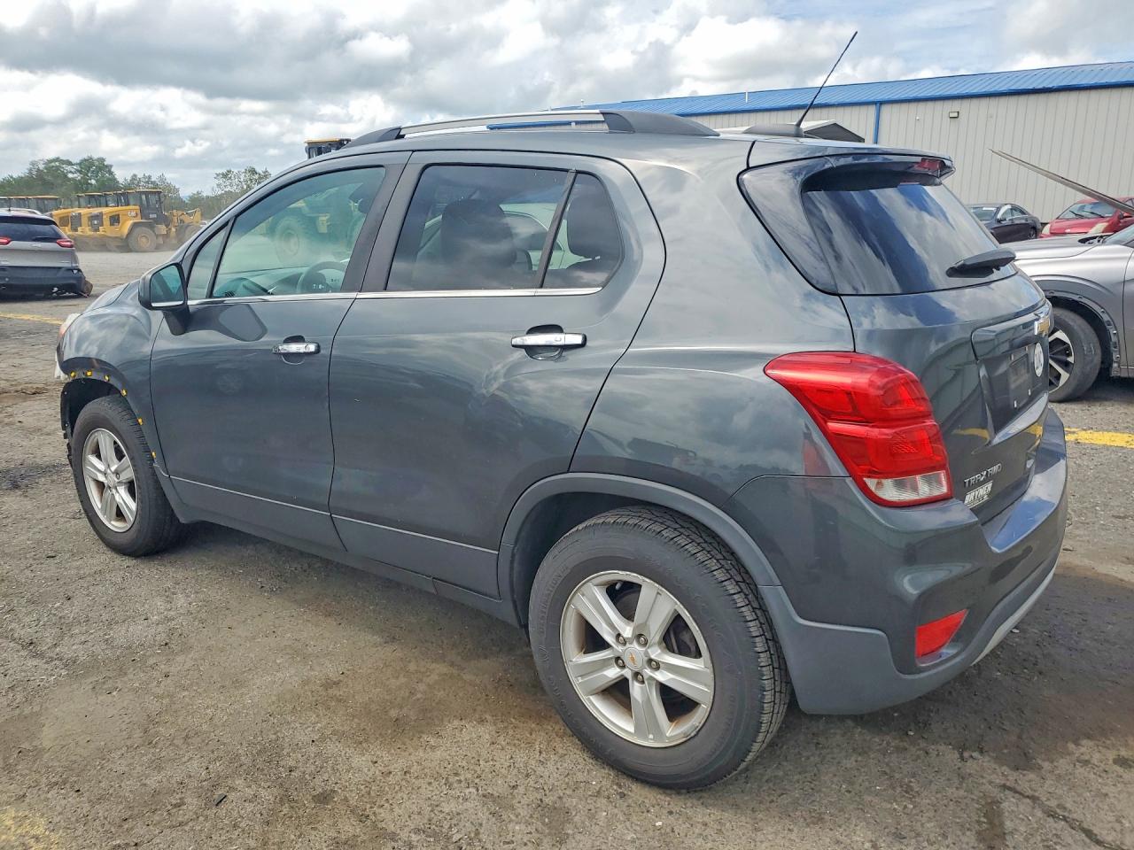 2017 CHEVROLET TRAX 1LT — снимка 2