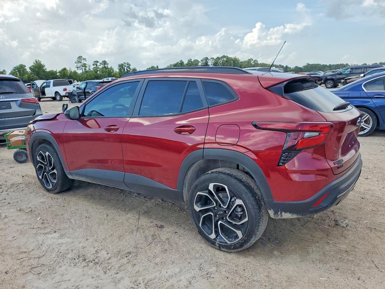 2025 CHEVROLET TRAX 2RS — снимка 2