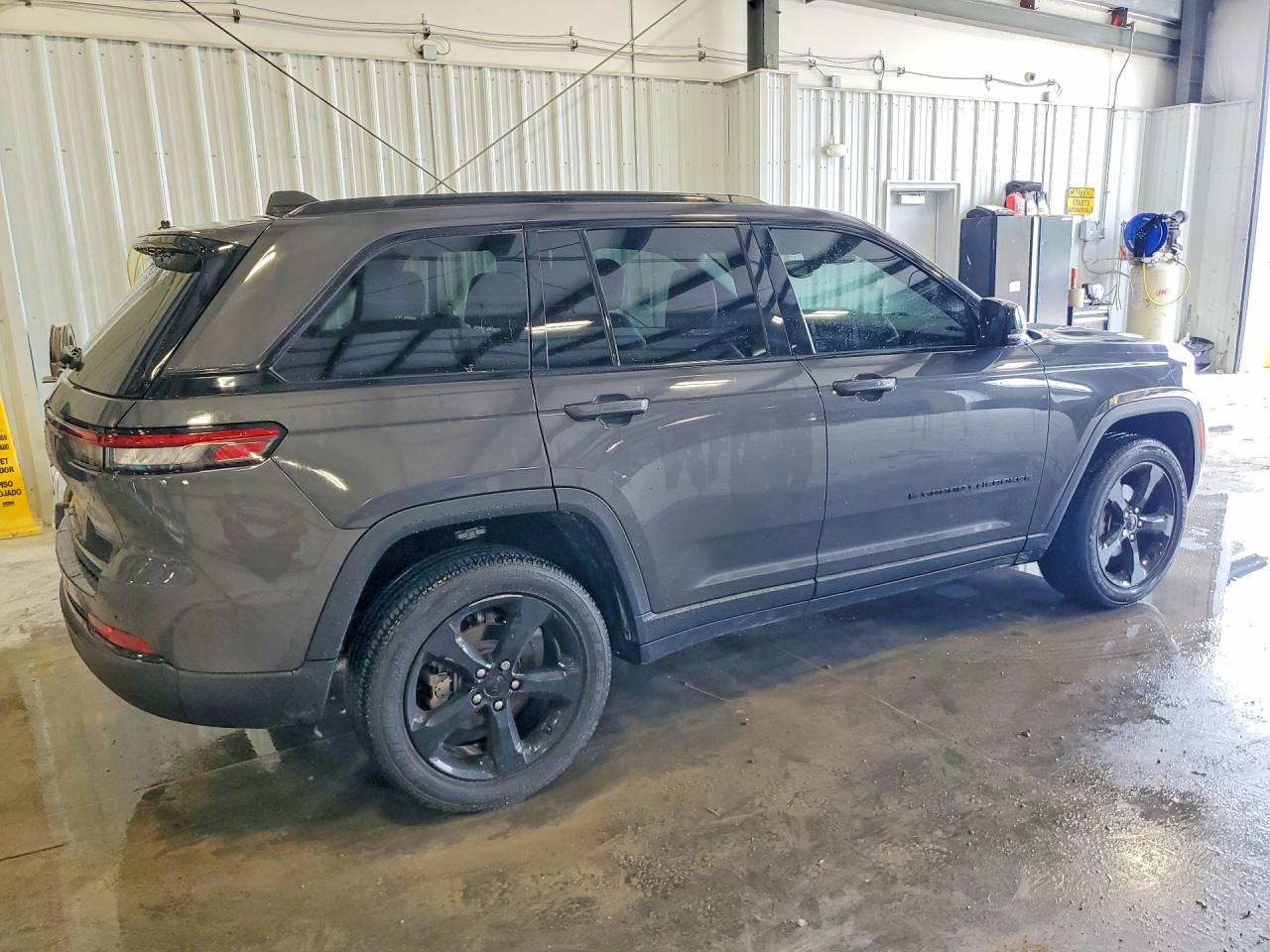 2023 JEEP GRAND CHEROKEE LAREDO — снимка 3