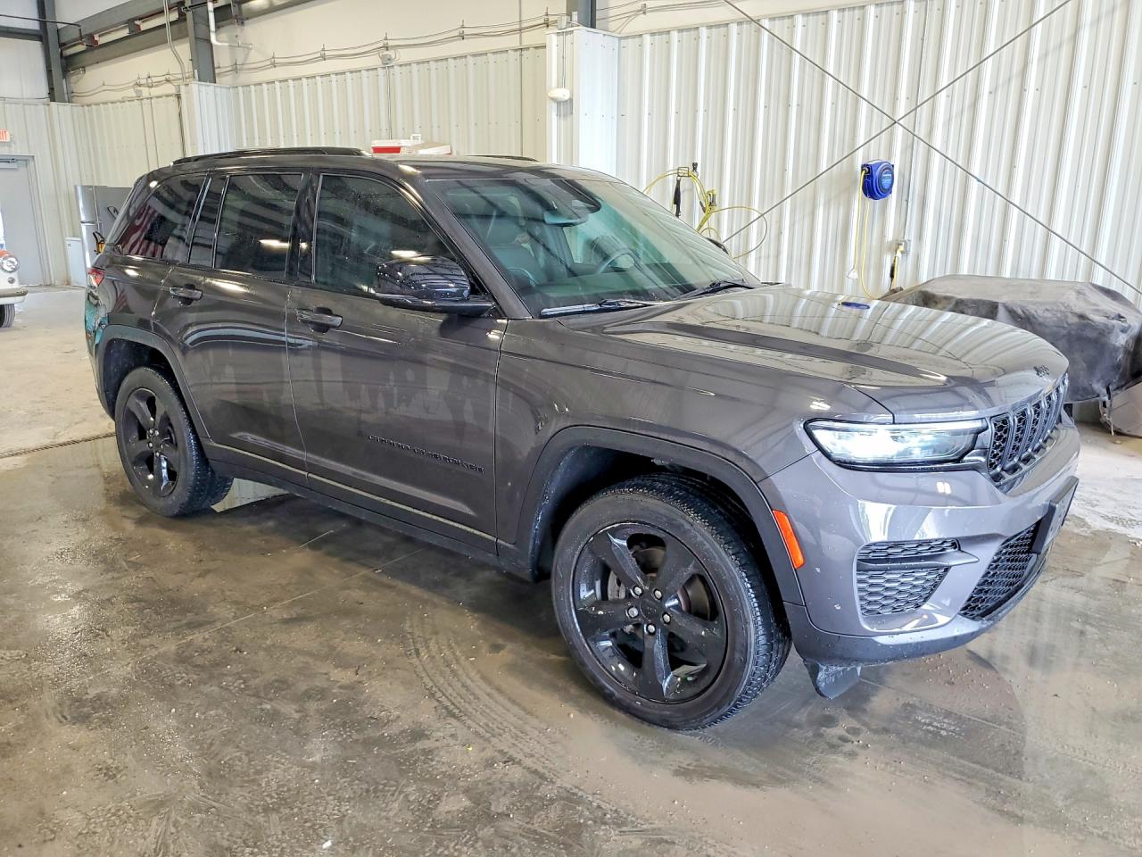 2023 JEEP GRAND CHEROKEE LAREDO — снимка 4