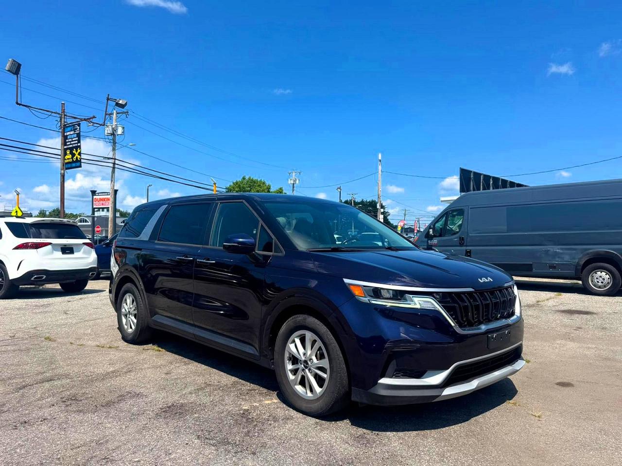 2022 KIA CARNIVAL LX