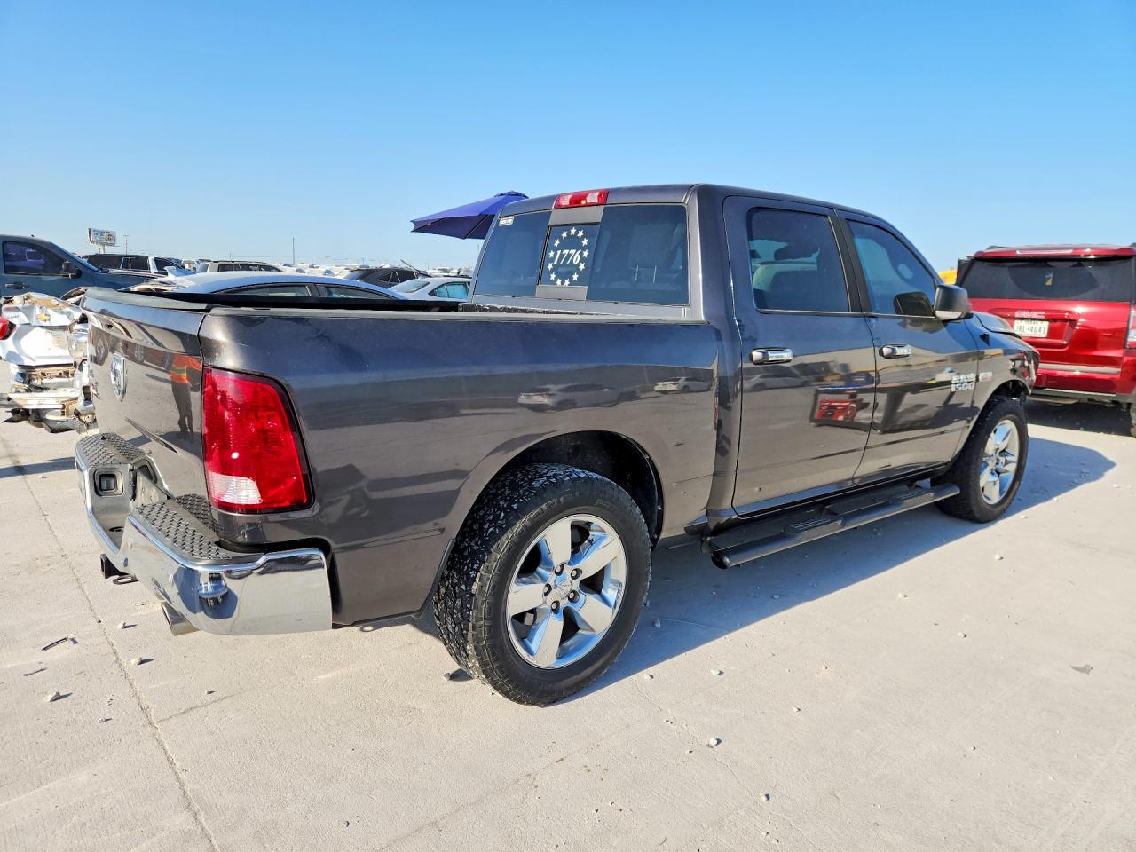 2016 RAM 1500 SLT — снимка 3