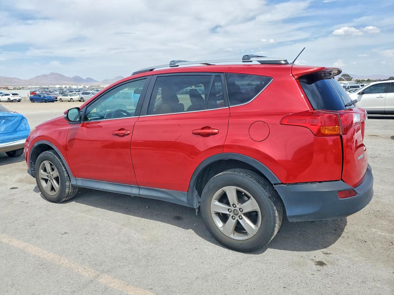 2015 TOYOTA RAV4 XLE — снимка 2